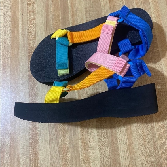 Muboliy Women's Original Sandals Comfortable Quick-Drying Casual Sport Sandal 7 - Picture 9 of 11